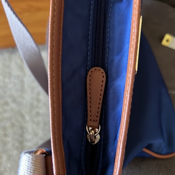 Michael Michael Kors Kempton Crossbody Bag - Picture 6 of 9